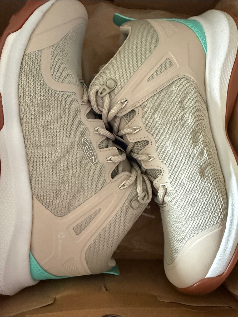 NEW KEEN sz 8 Women's Beige Lightweight Explore Mid Safari Cockatoo Athletic